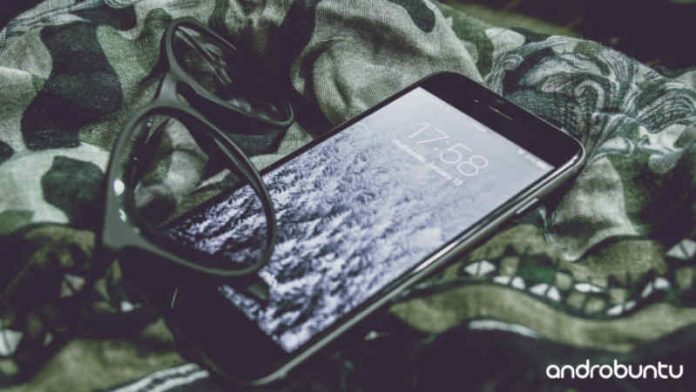 super amoled vs ips by Androbuntu super amoled vs ips by Androbuntu